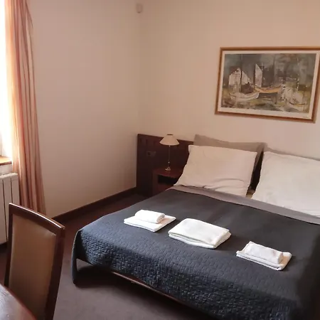 Hotel Retro
