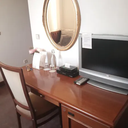 Retro Hotel 3*