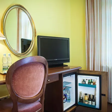 Retro Hotel